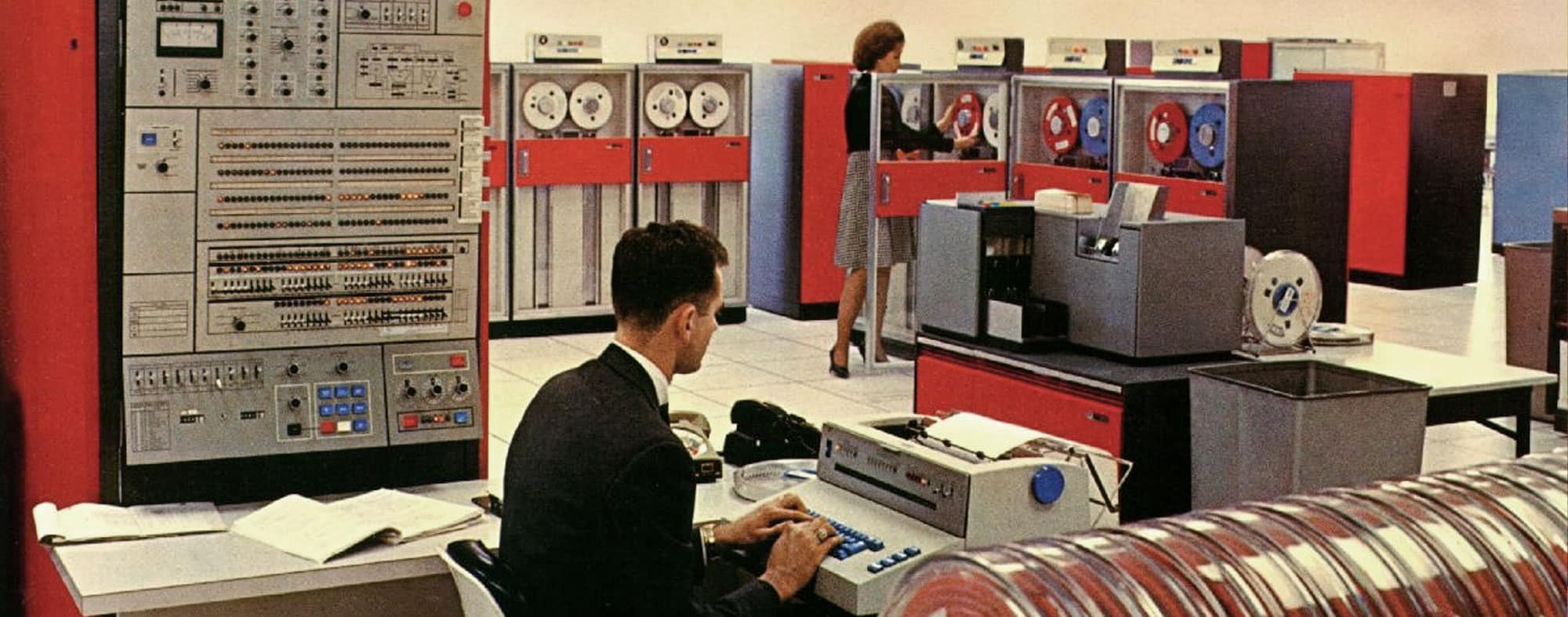 cloud4x nostalgic series it management header